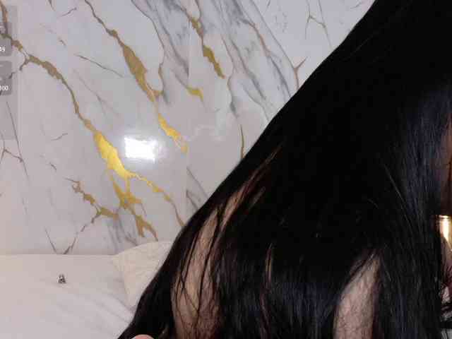ZoeLonghair webcam