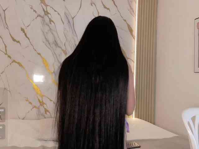 ZoeLonghair webcam
