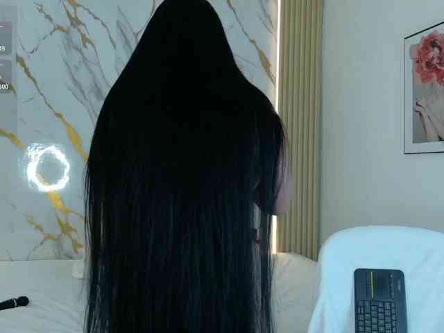 ZoeLonghair webcam
