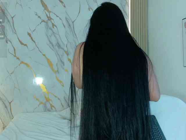 ZoeLonghair webcam