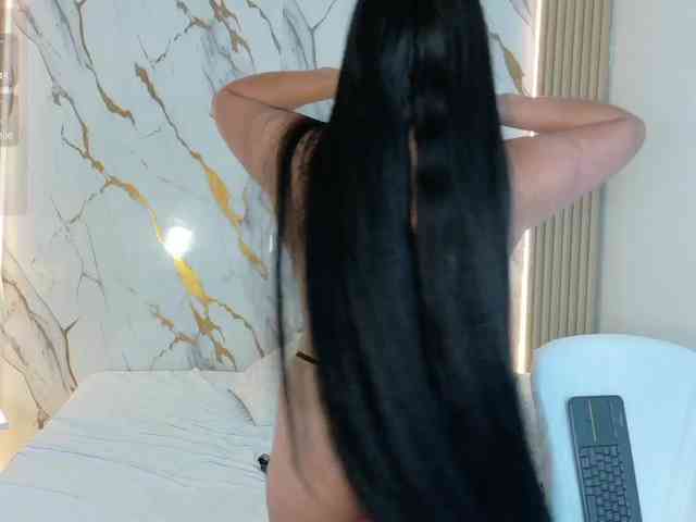 ZoeLonghair