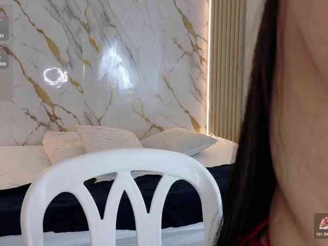 ZoeLonghair webcam