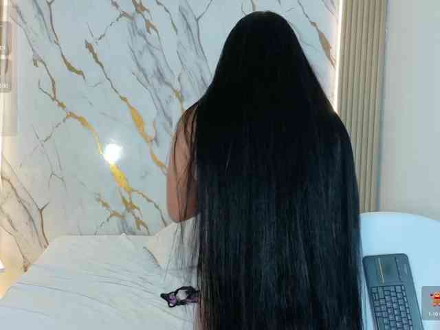 ZoeLonghair