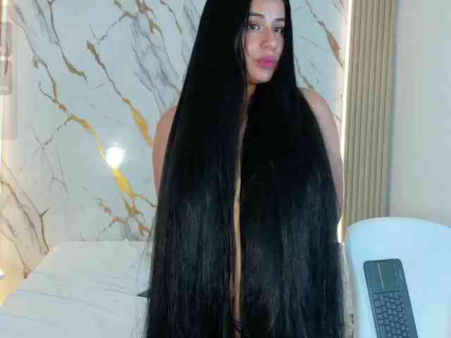 ZoeLonghair webcam