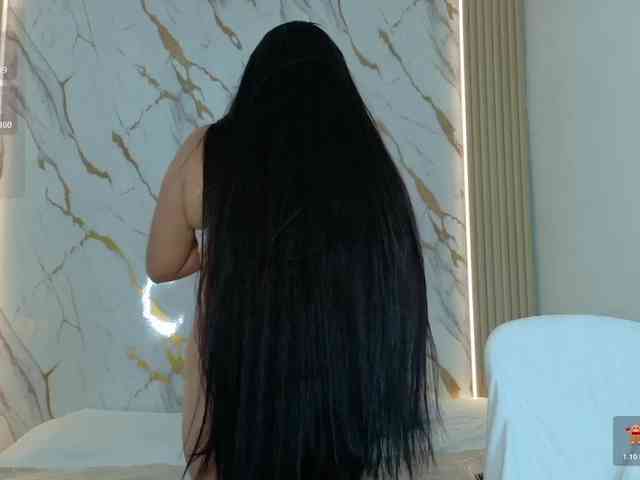 ZoeLonghair webcam