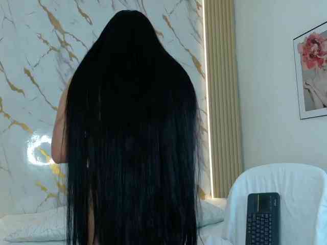 ZoeLonghair webcam