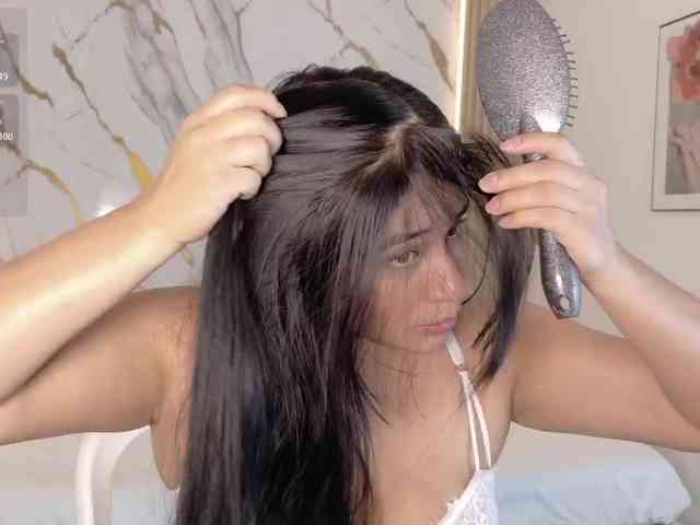 ZoeLonghair webcam