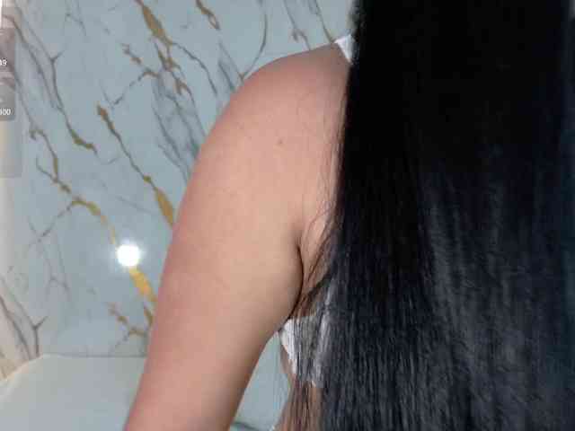 ZoeLonghair webcam