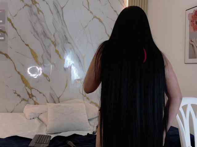 ZoeLonghair webcam