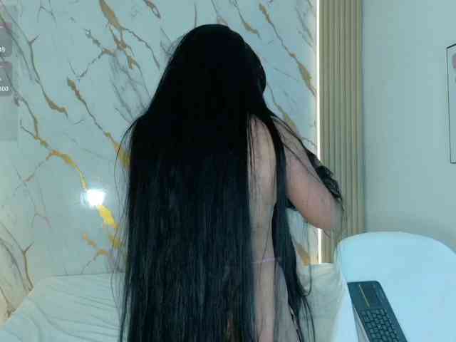 ZoeLonghair