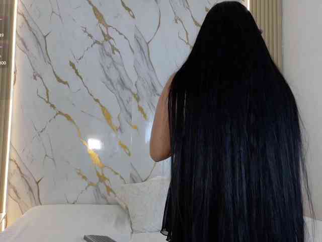 ZoeLonghair webcam