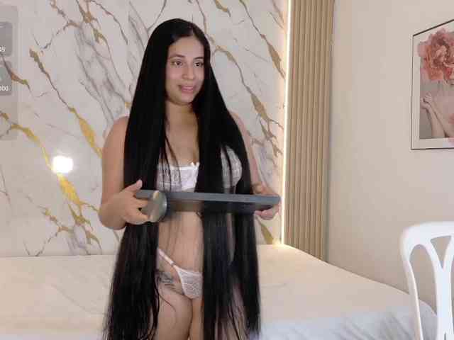 ZoeLonghair webcam