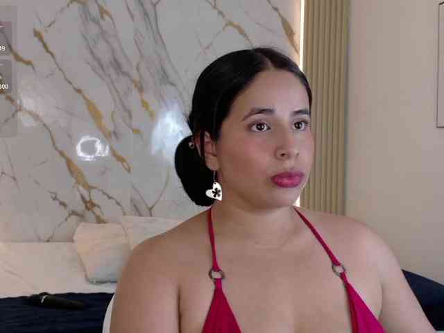 ZoeLonghair webcam
