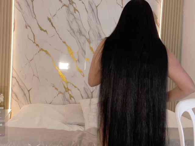 ZoeLonghair
