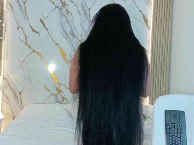 ZoeLonghair webcam