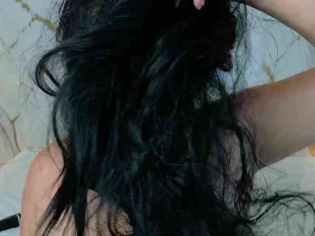 ZoeLonghair webcam