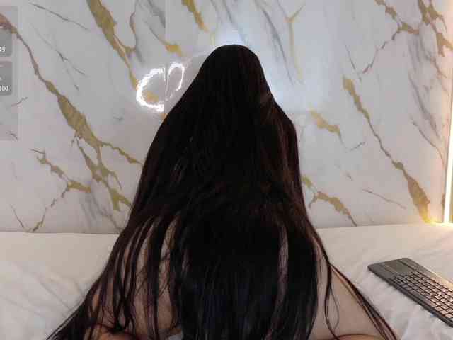 ZoeLonghair webcam
