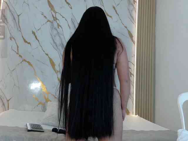 ZoeLonghair webcam