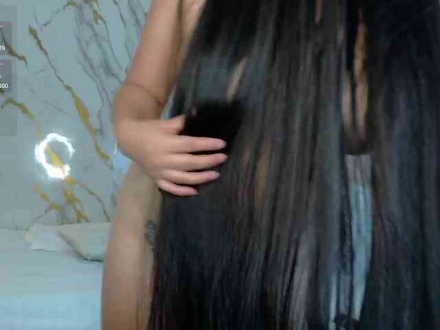 ZoeLonghair webcam