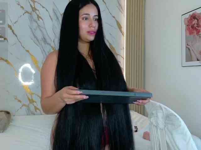 ZoeLonghair webcam