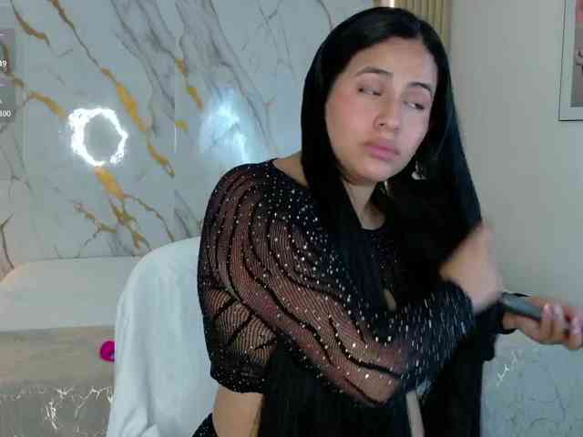 ZoeLonghair webcam