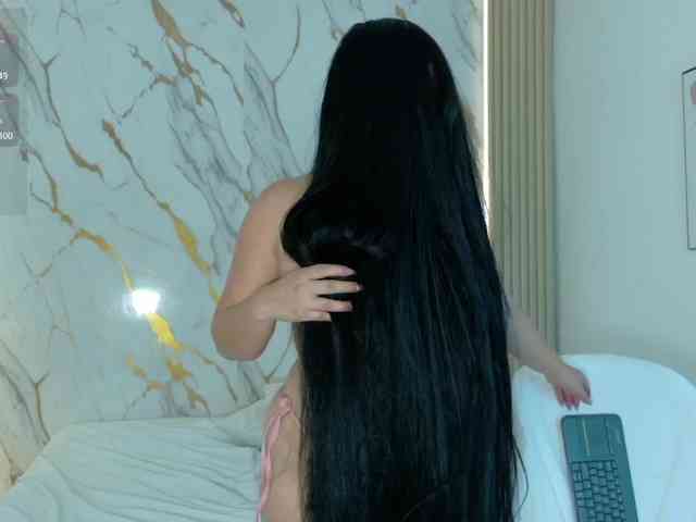 ZoeLonghair