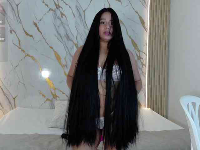 ZoeLonghair webcam