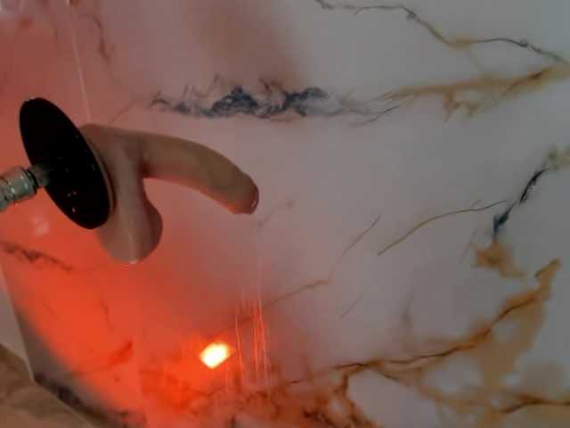 hadecute live cam on BongaCams