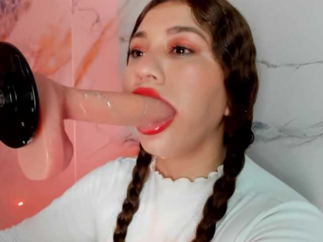 hadecute live cam on BongaCams