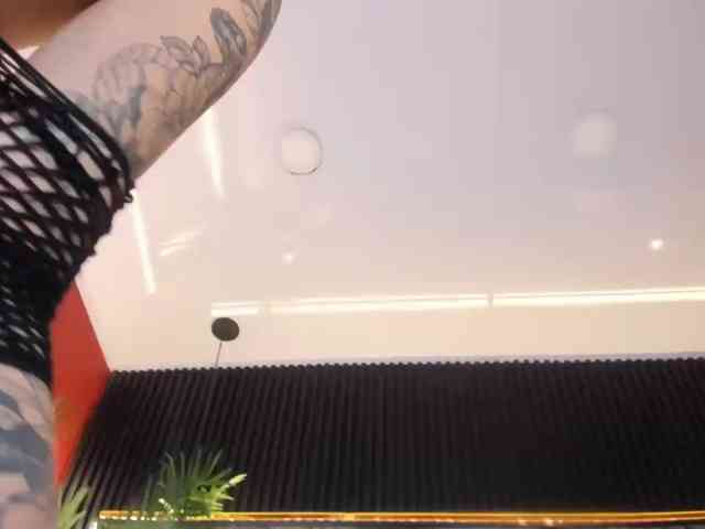 DaniMarin webcam