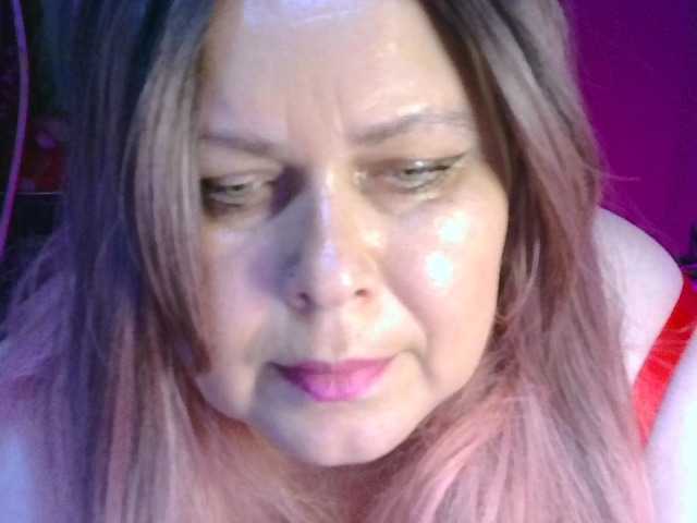 CharleeKendall live cam on BongaCams