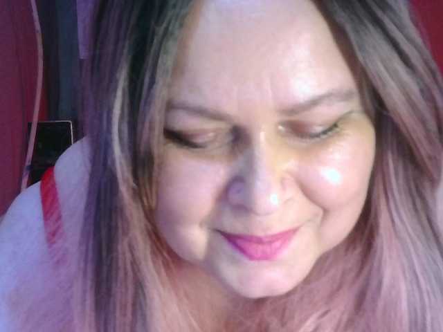CharleeKendall live cam on BongaCams