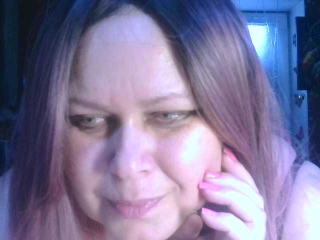 CharleeKendall's BongaCams show and profile