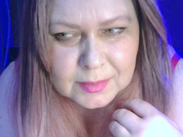 CharleeKendall live cam on BongaCams