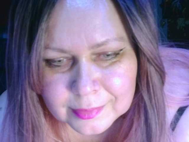 CharleeKendall live cam on BongaCams