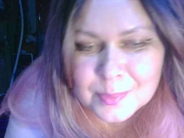 CharleeKendall live cam on BongaCams