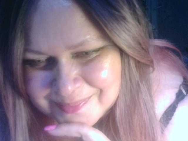 CharleeKendall live cam on BongaCams