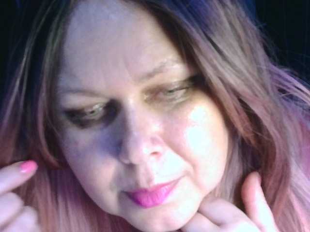 CharleeKendall live cam on BongaCams