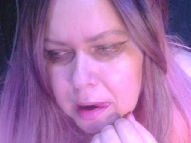 CharleeKendall live cam on BongaCams