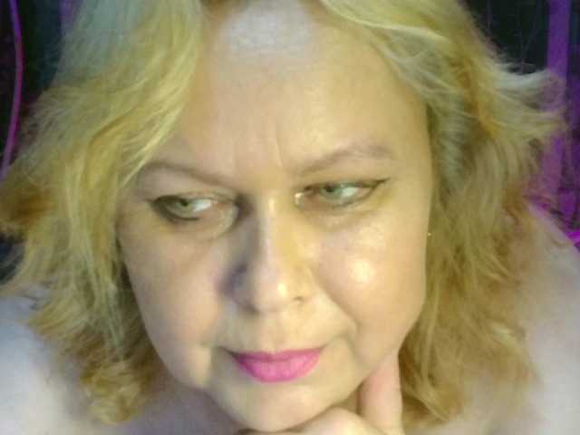 CharleeKendall live cam on BongaCams