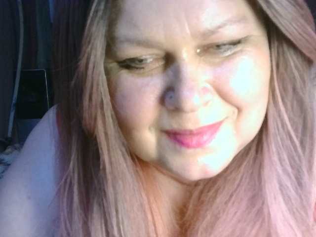 CharleeKendall live cam on BongaCams