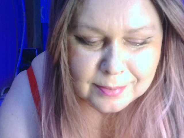 CharleeKendall live cam on BongaCams