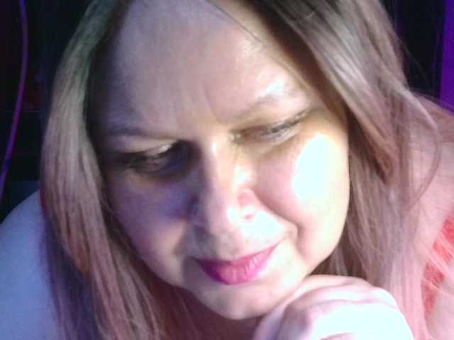 CharleeKendall live cam on BongaCams