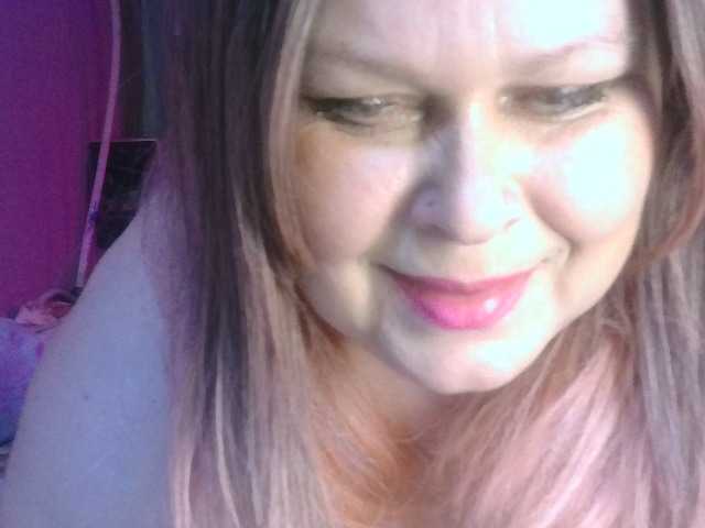 CharleeKendall live webcam show