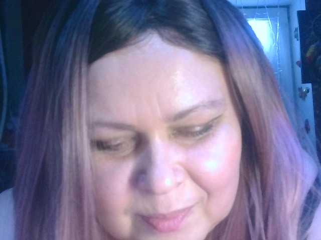 CharleeKendall's BongaCams show and profile