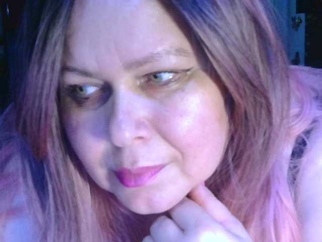 CharleeKendall live cam on BongaCams