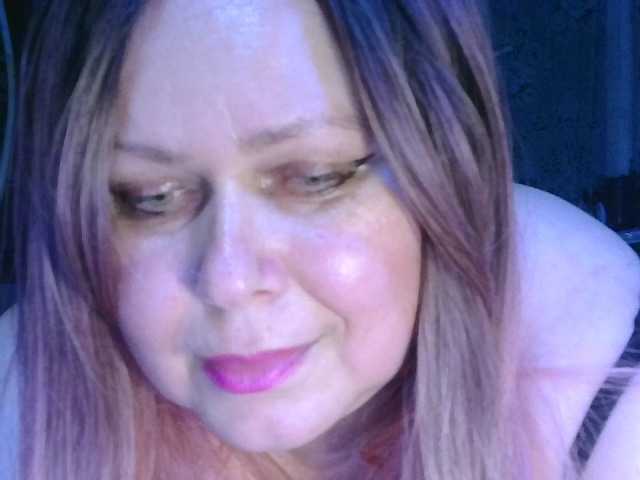 CharleeKendall live cam on BongaCams