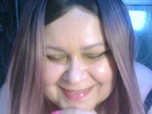 CharleeKendall's BongaCams show and profile