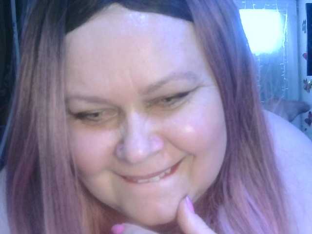 CharleeKendall's BongaCams show and profile