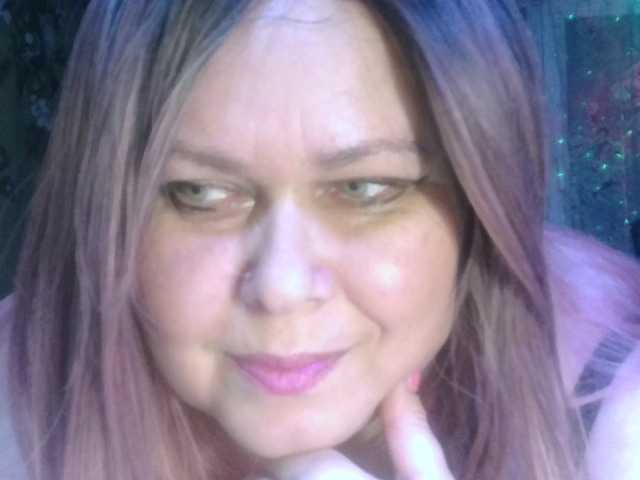 CharleeKendall live cam